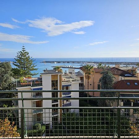 La Baia Nel Porto Apartment Sanremo Exterior foto