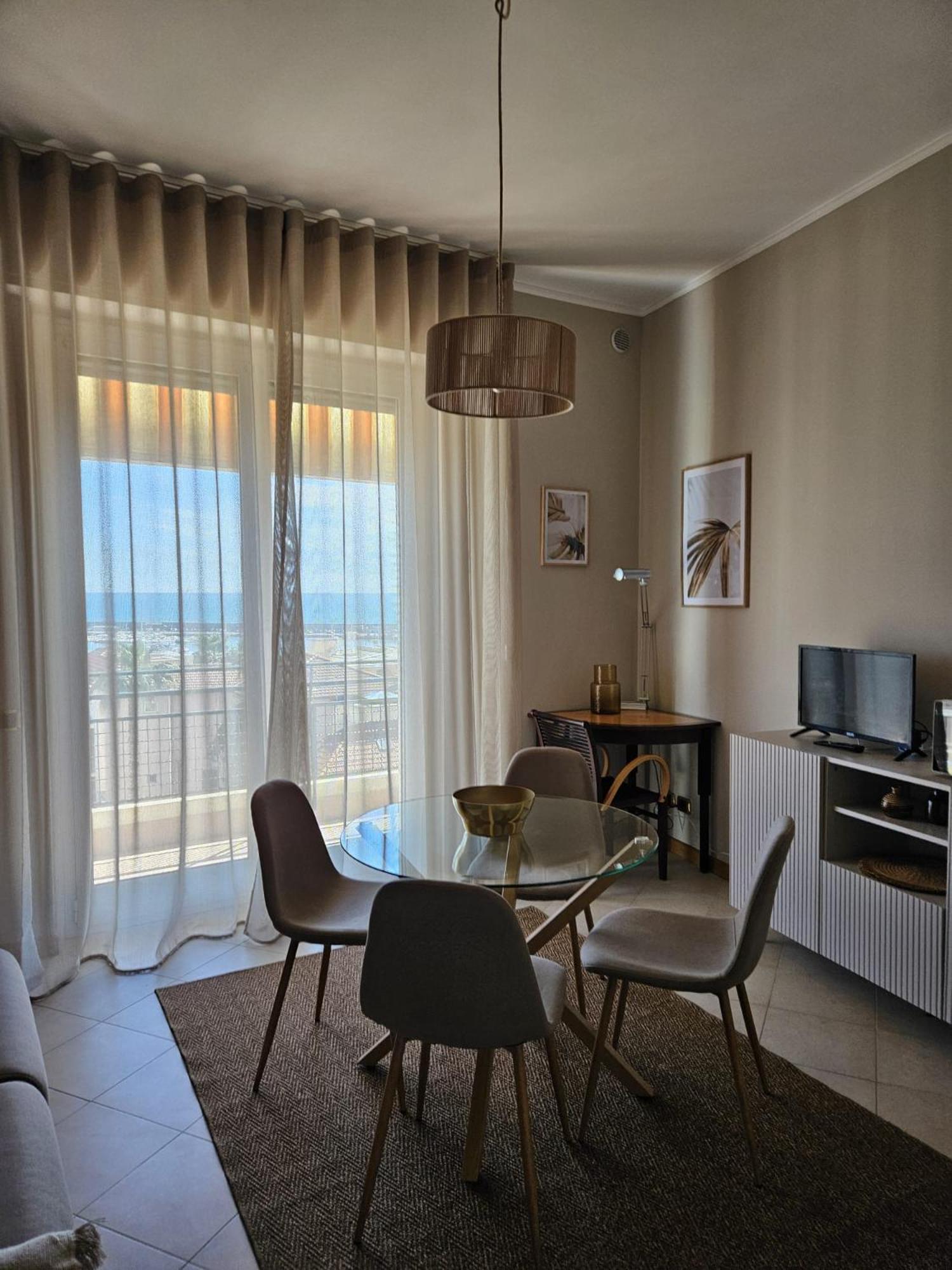 La Baia Nel Porto Apartment Sanremo Exterior foto