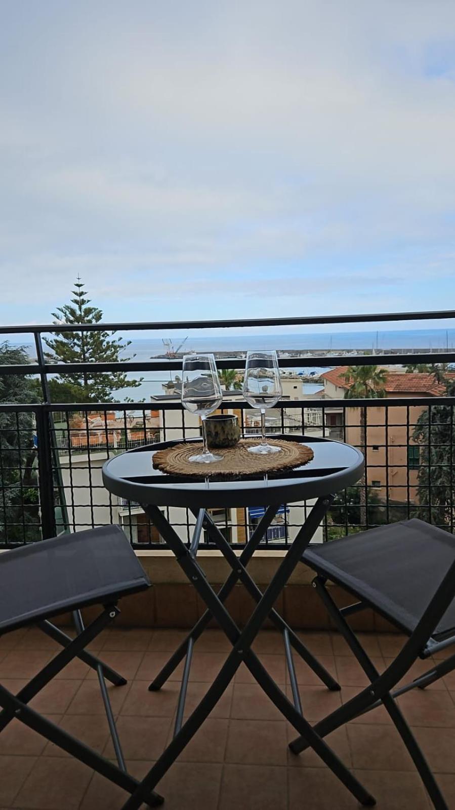 La Baia Nel Porto Apartment Sanremo Exterior foto