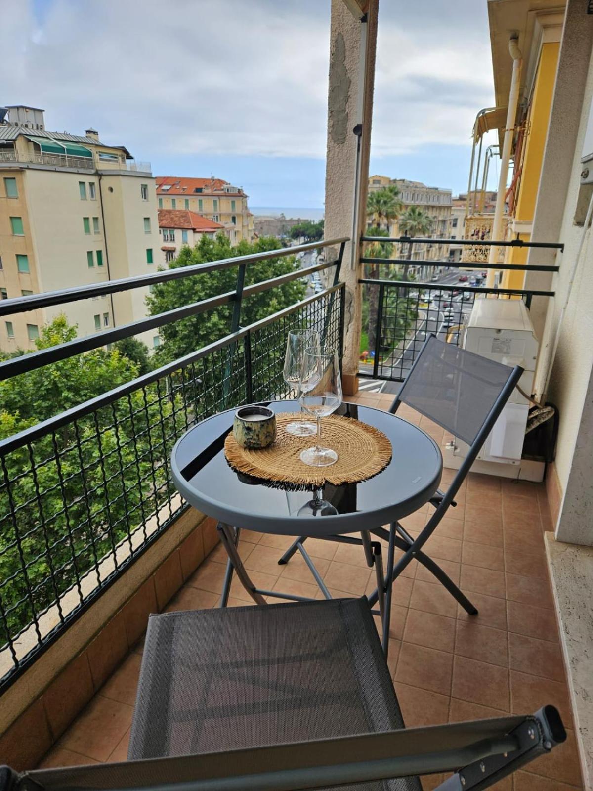 La Baia Nel Porto Apartment Sanremo Exterior foto